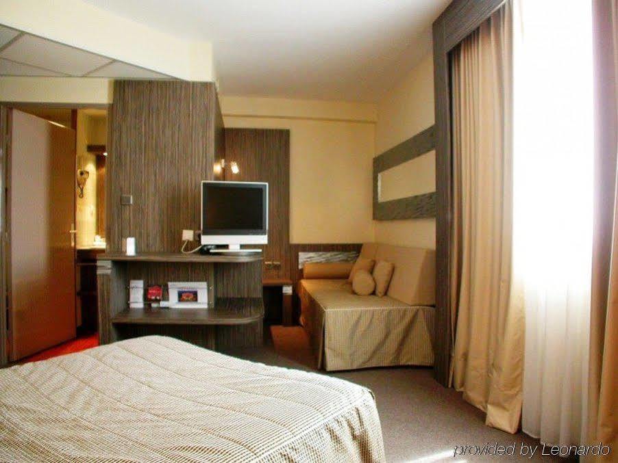 Hotel & Residence Octel Порте-сюр-Гаронн Екстер'єр фото